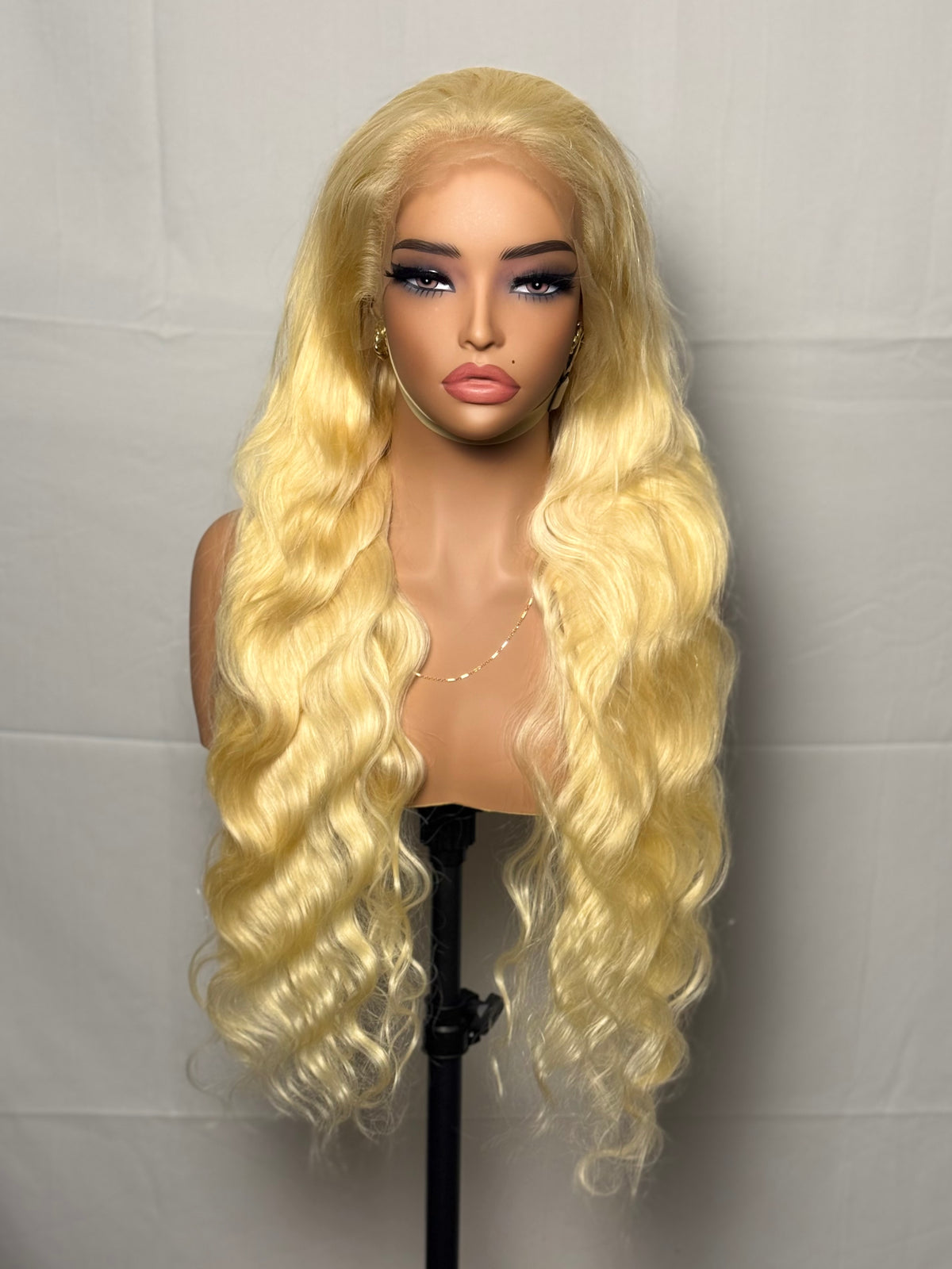 613 Wigs